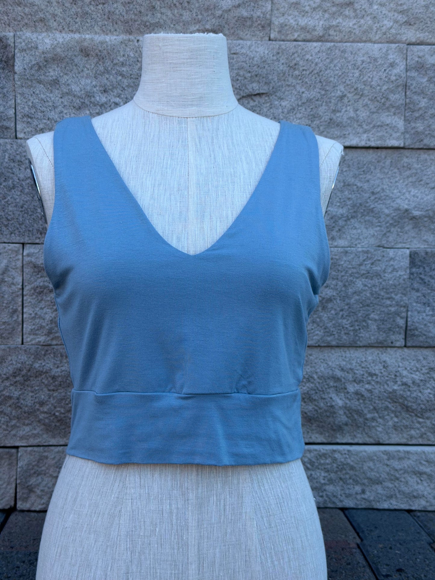 Razor Crop Tank